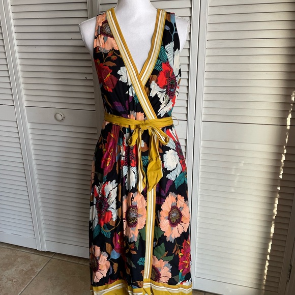 Maeve by Anthropologie Botanical Floral Faux Wrap Handkerchief Midi Dress Size 6 - Picture 9 of 9